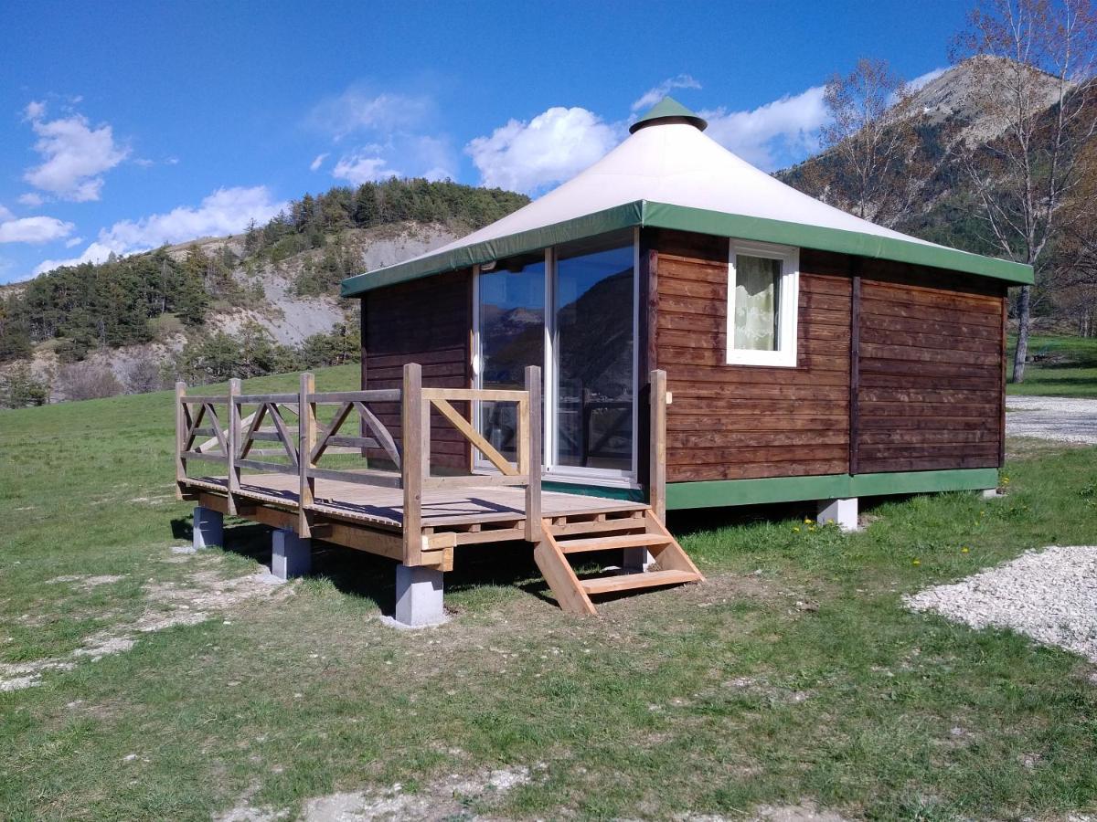 Camping Du Villard Thorame-Basse Exterior photo